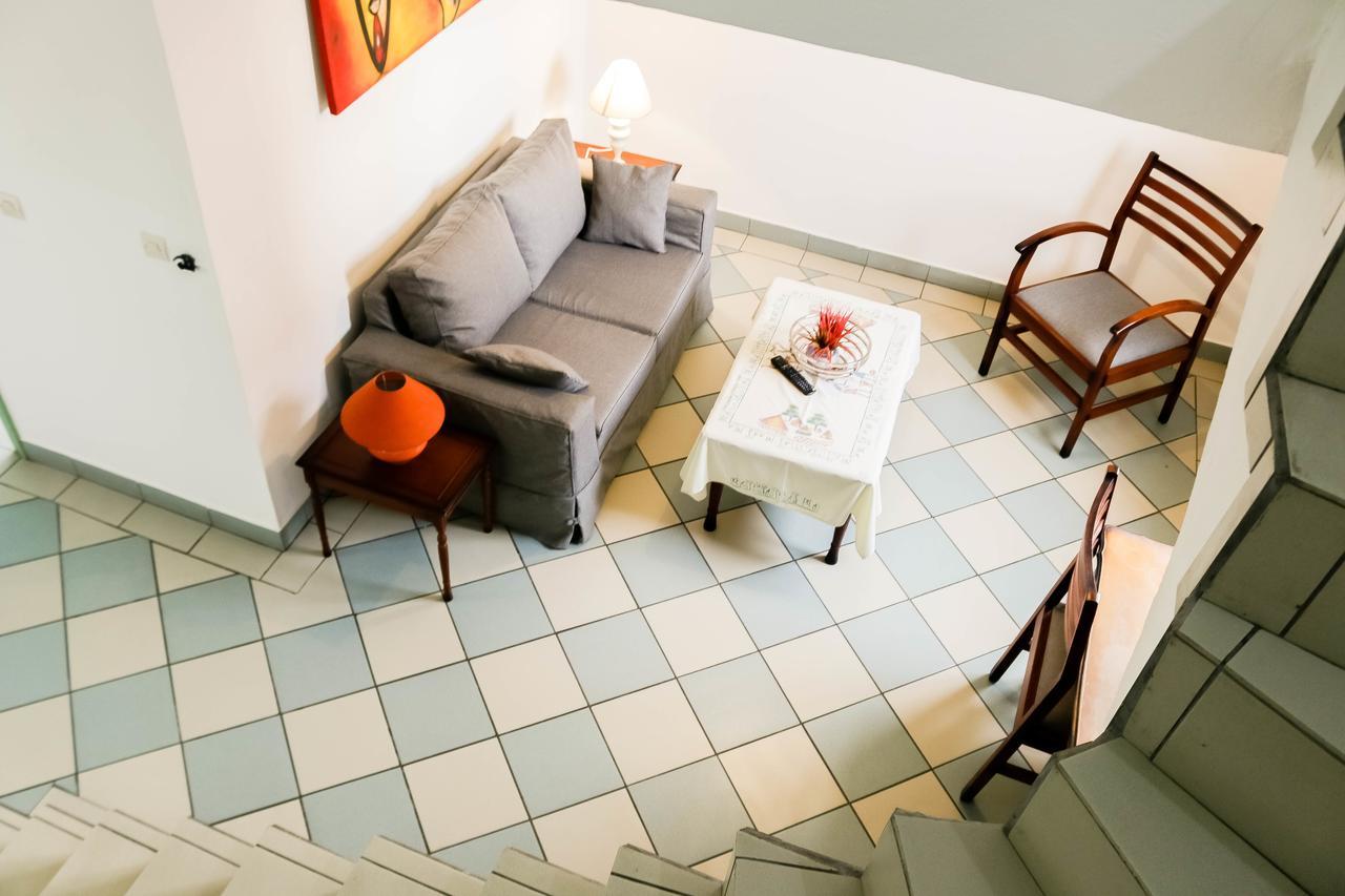 Tchero Appartement 1 Дуала Екстериор снимка