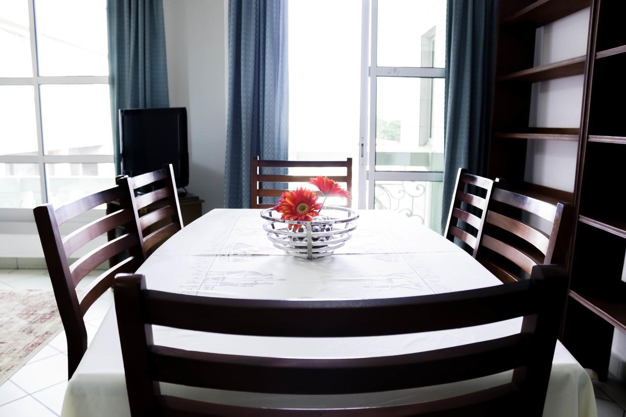 Tchero Appartement 1 Дуала Екстериор снимка